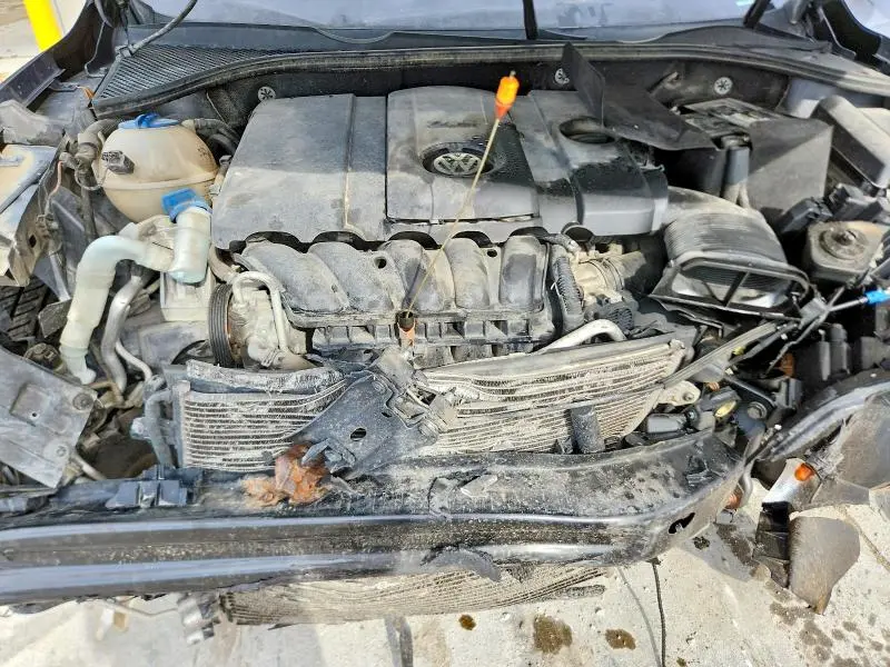 2013 VOLKSWAGEN PASSAT SEL  