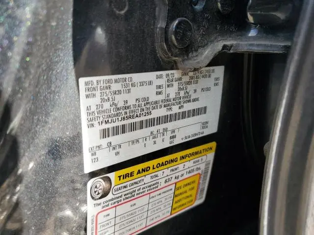 2024 FORD EXPEDITION XLT  