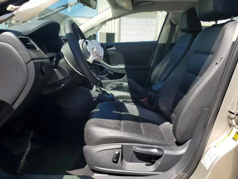 2014 VOLKSWAGEN JETTA SE  