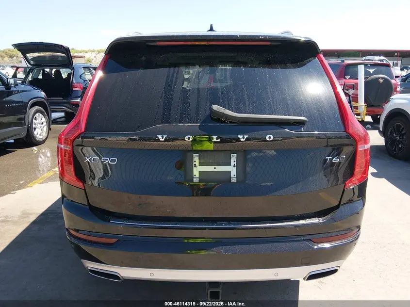 2020 VOLVO XC90 T6 MOMENTUM 7 PASSENGER
