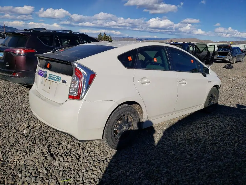 2013 TOYOTA PRIUS TWO  