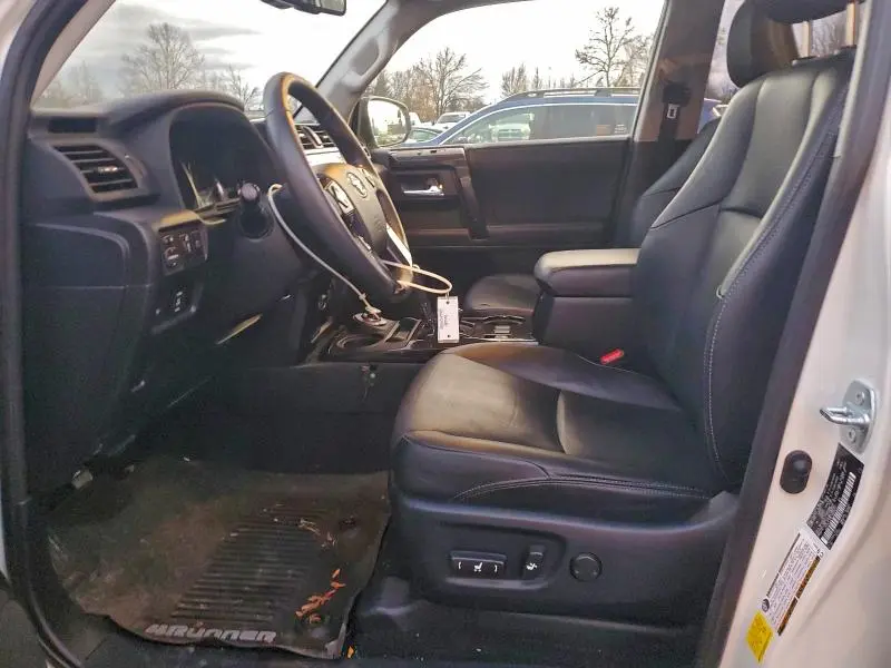 2020 TOYOTA 4RUNNER SR5/SR5 PREMIUM  