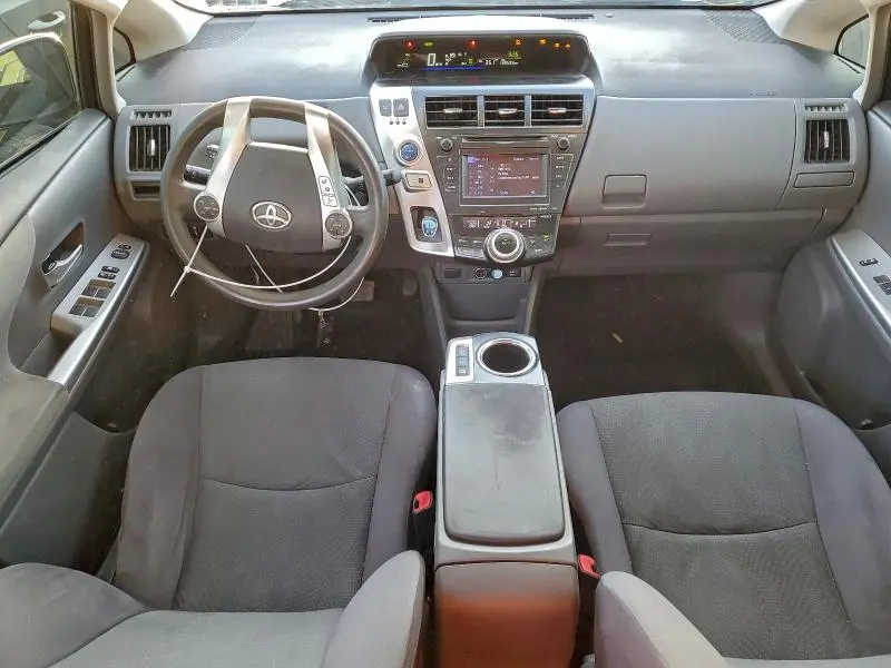 2013 TOYOTA PRIUS V   