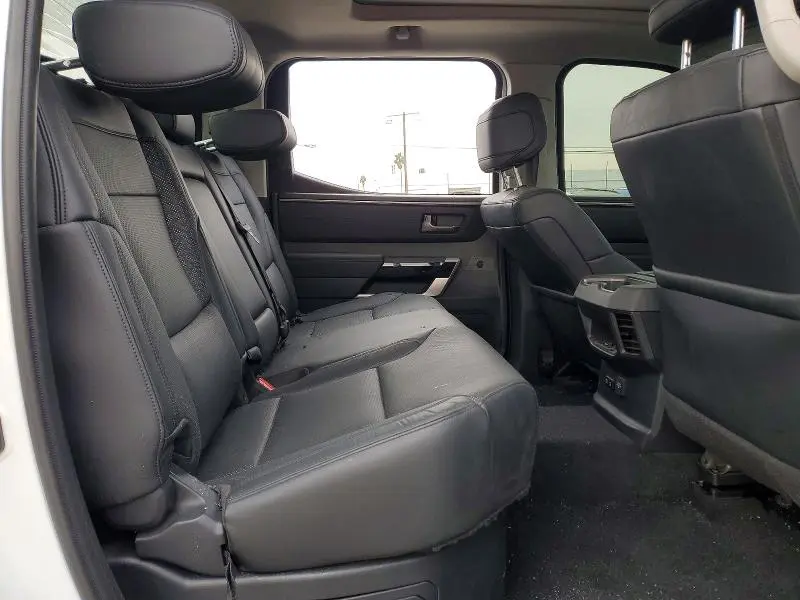 2024 TOYOTA TUNDRA CREWMAX LIMITED  