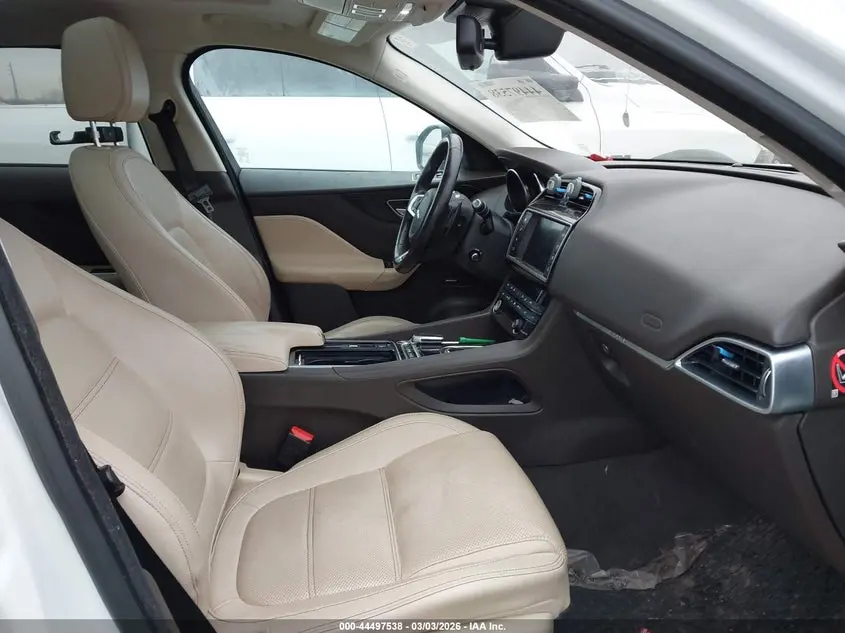 2018 JAGUAR F-PACE 30T PRESTIGE