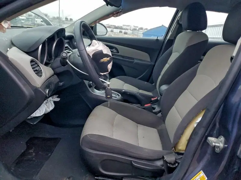 2014 CHEVROLET CRUZE LS  