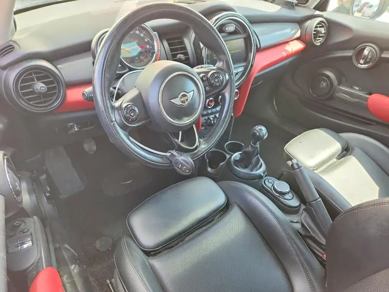 2015 MINI COOPER   