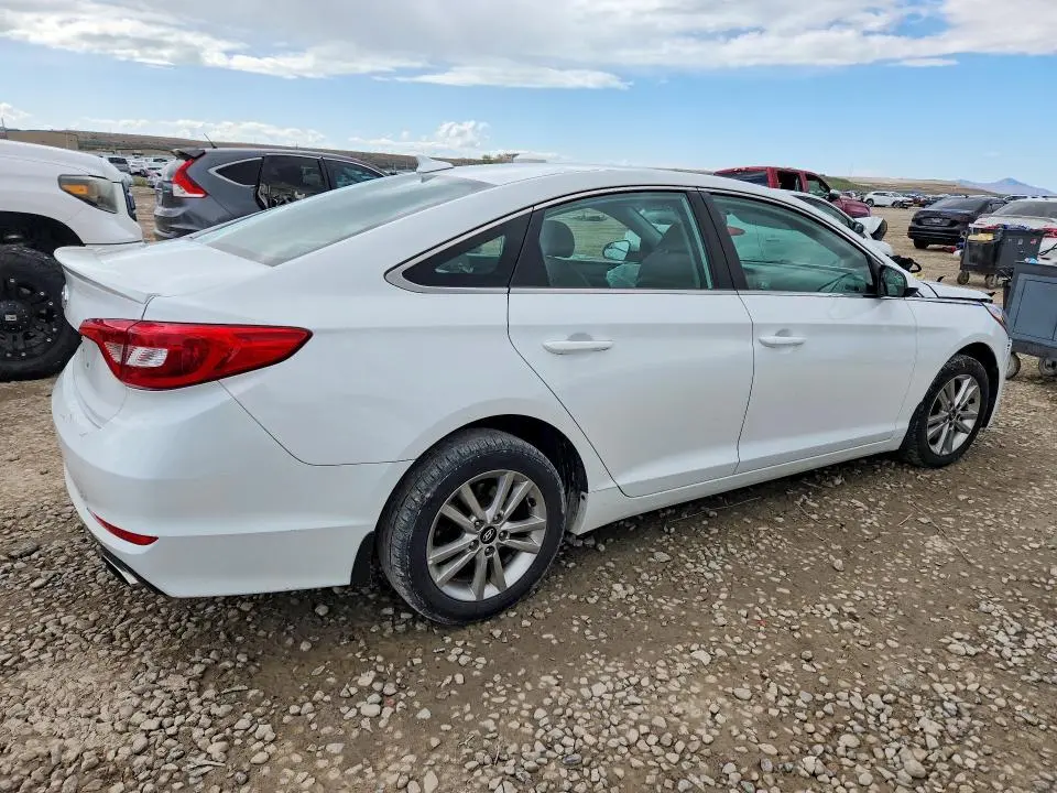 2017 HYUNDAI SONATA SE  