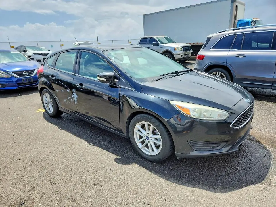 2016 FORD FOCUS SE  