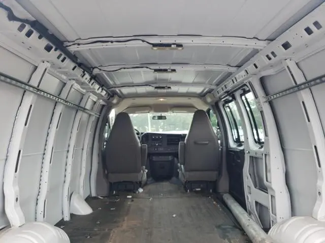 2023 GMC SAVANA G3500  