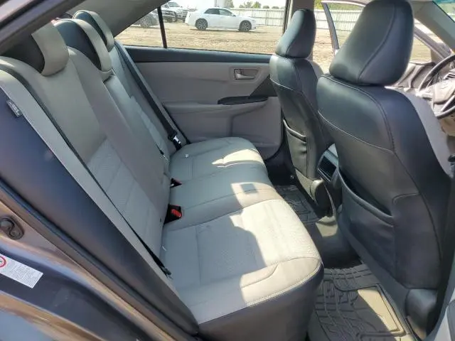 2016 TOYOTA CAMRY LE  