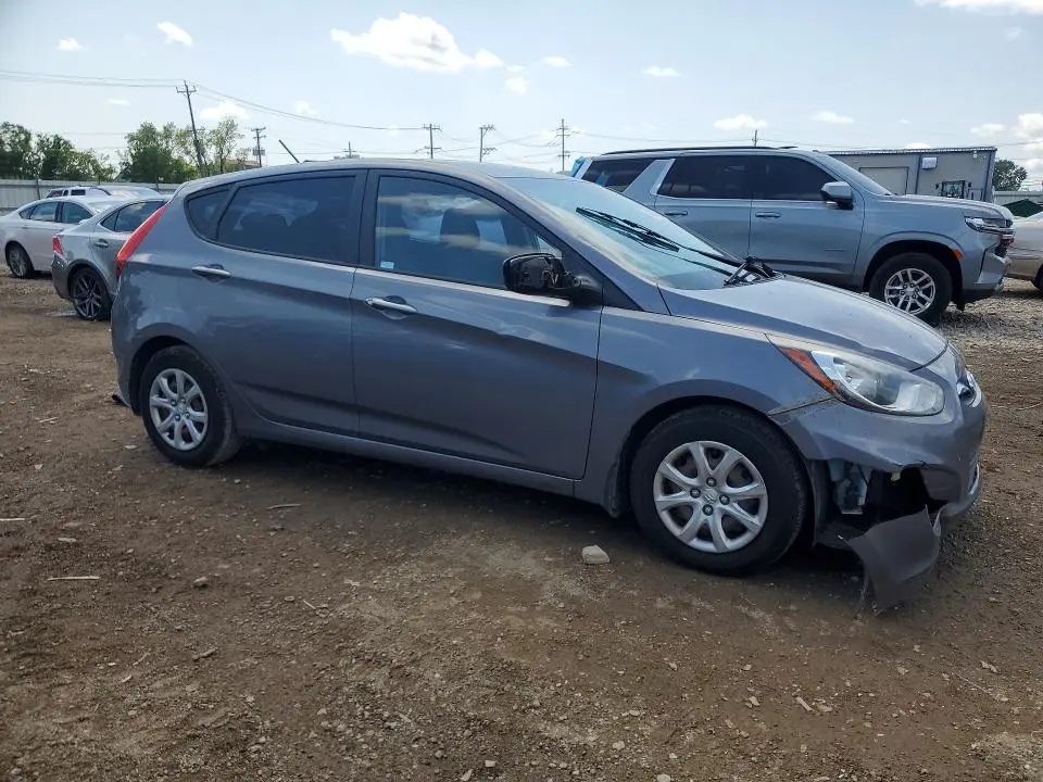2014 HYUNDAI ACCENT GS  