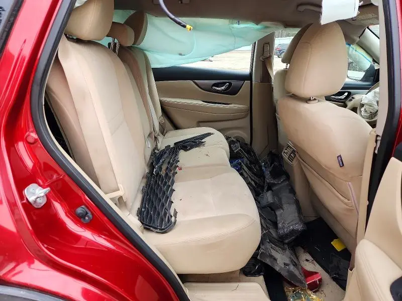 2015 NISSAN ROGUE S  