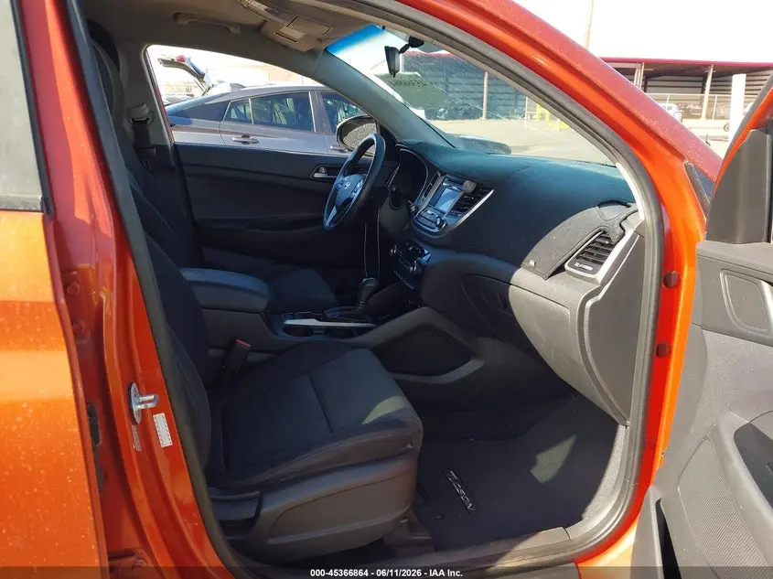 2016 HYUNDAI TUCSON SPORT