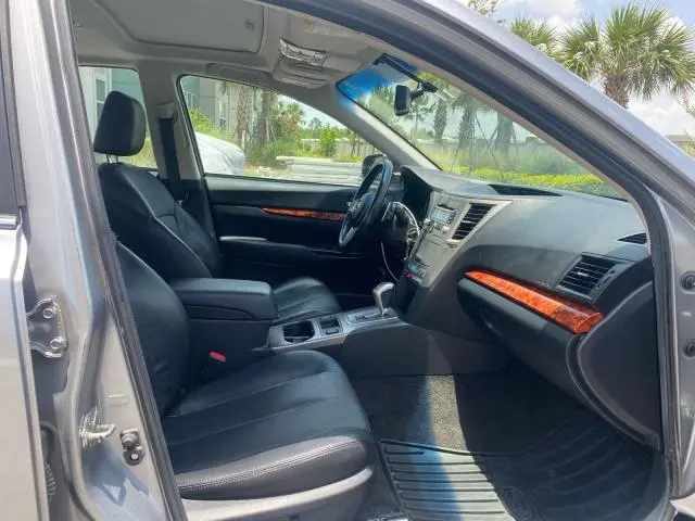 2011 SUBARU LEGACY   
