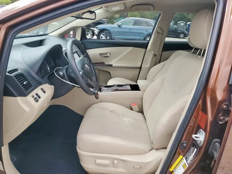 2013 TOYOTA VENZA LE  