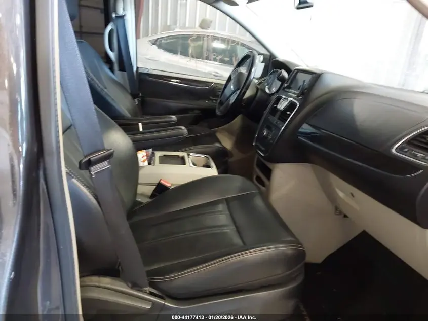 2015 CHRYSLER TOWN & COUNTRY TOURING