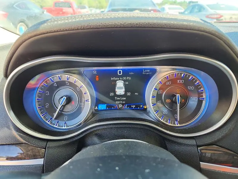 2019 CHRYSLER 300 LIMITED  