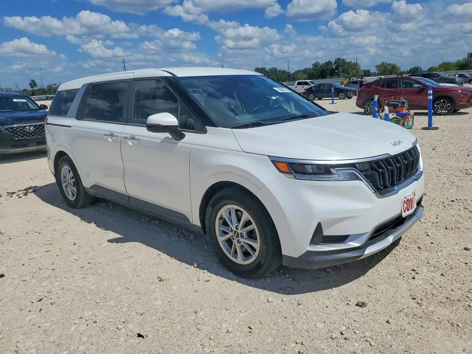 2022 KIA CARNIVAL LX  