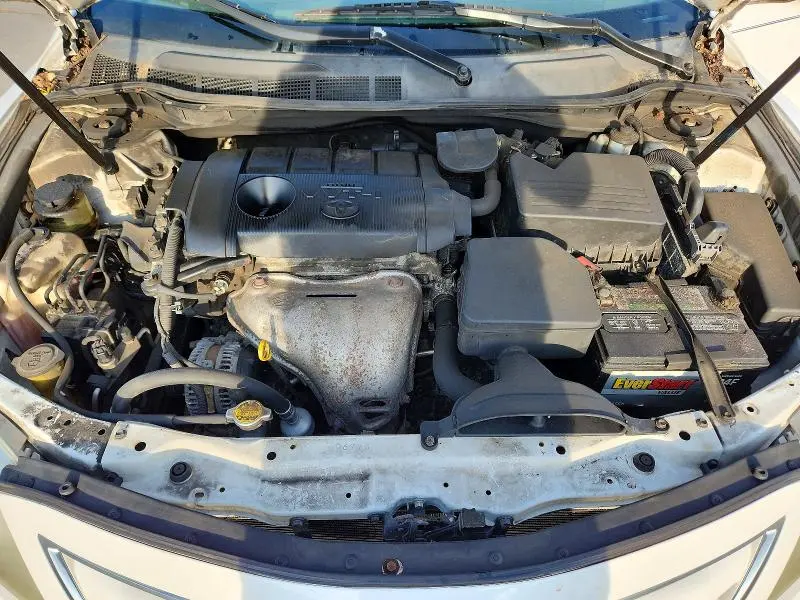2011 TOYOTA CAMRY LE  