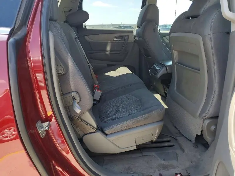 2016 CHEVROLET TRAVERSE LT  