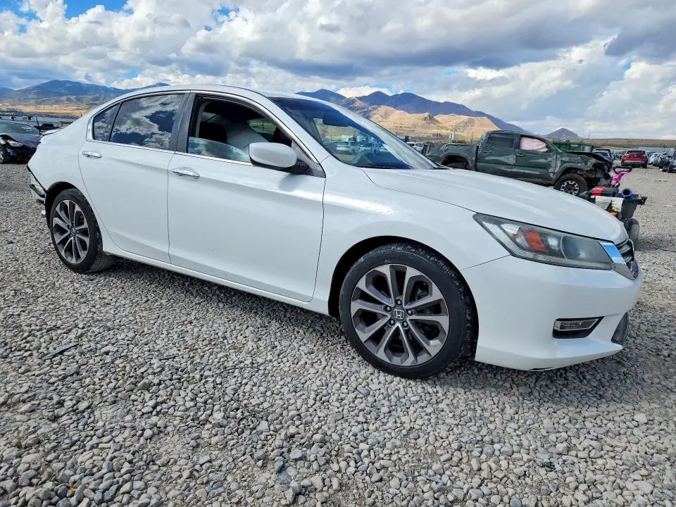 2013 HONDA ACCORD SPORT  