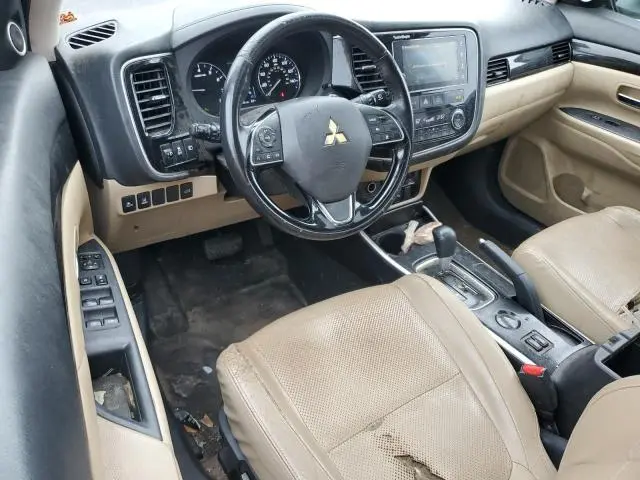 2017 MITSUBISHI OUTLANDER SE  