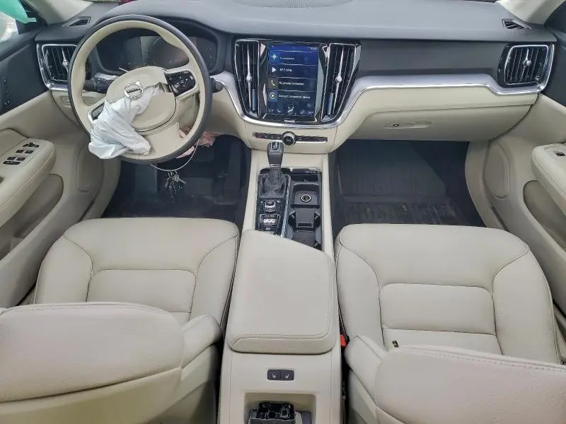 2019 VOLVO S60 T6 MOMENTUM  