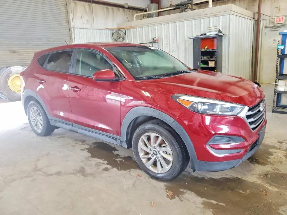 2018 HYUNDAI TUCSON SE  