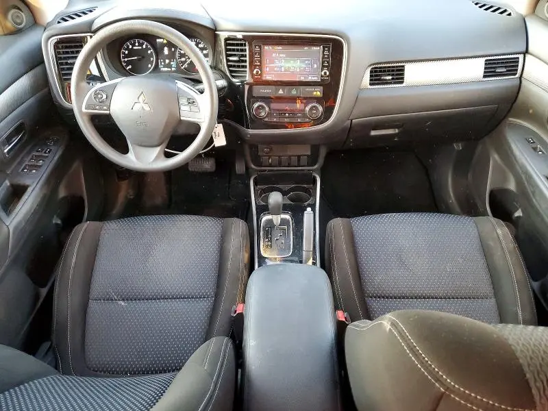 2018 MITSUBISHI OUTLANDER ES  