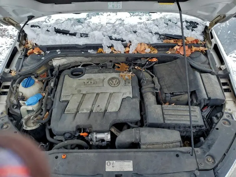 2011 VOLKSWAGEN JETTA TDI  