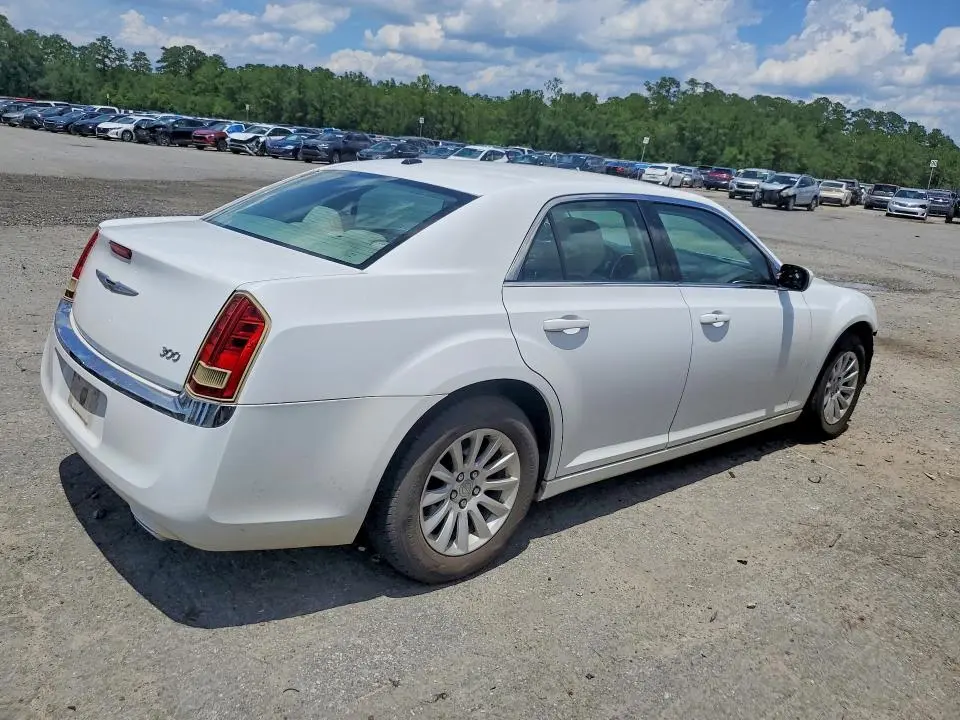 2011 CHRYSLER 300   