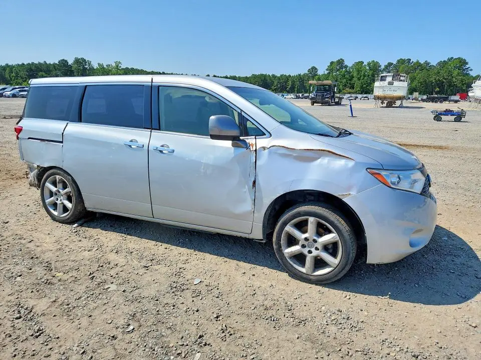 2015 NISSAN QUEST   