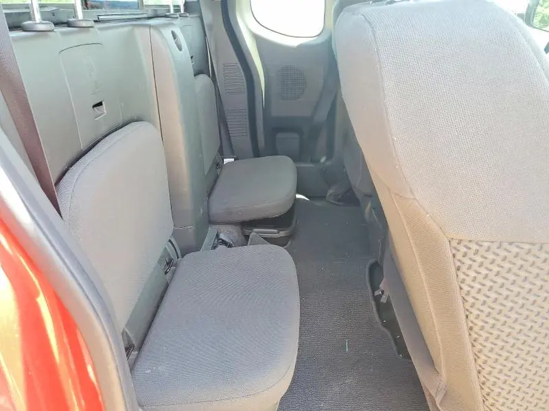 2018 NISSAN FRONTIER SV  