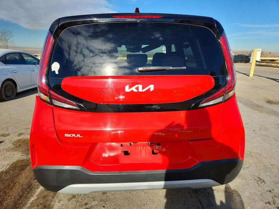 2023 KIA SOUL S  