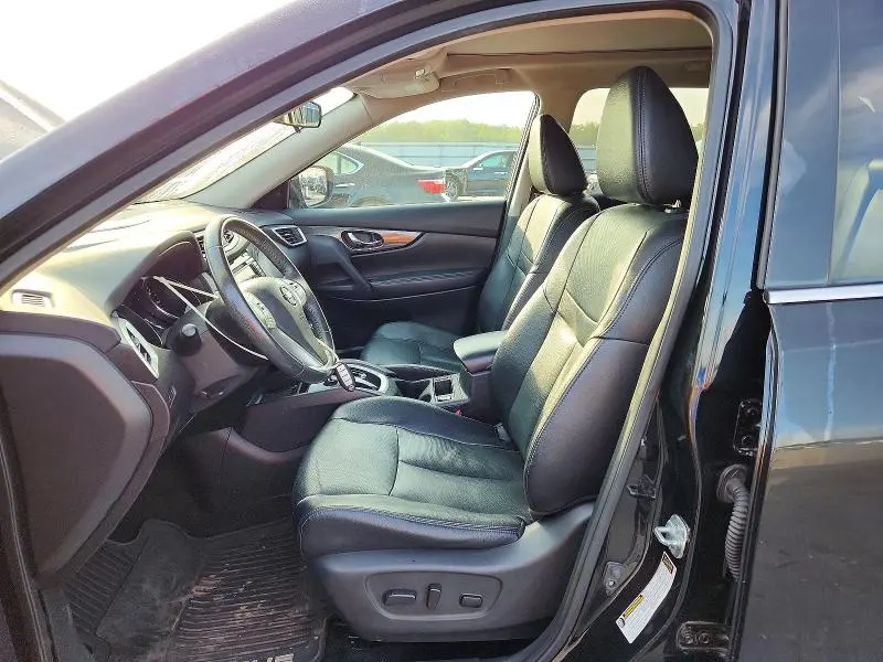 2016 NISSAN ROGUE SL  