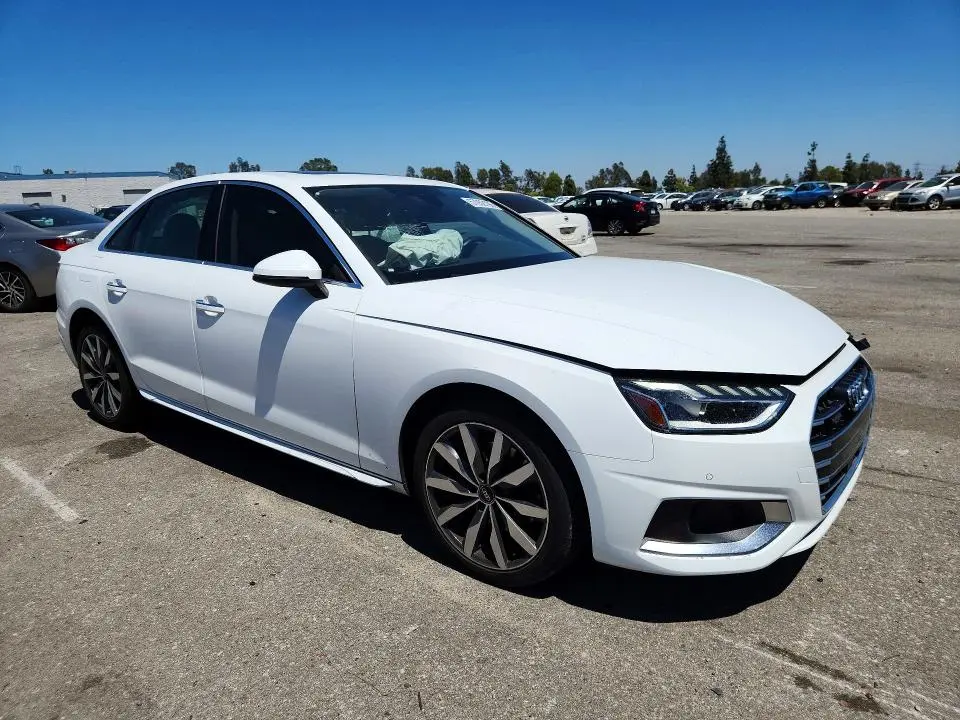 2023 AUDI A4 PREMIUM 40  