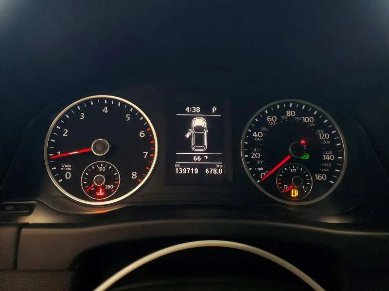 2017 VOLKSWAGEN TIGUAN SEL  