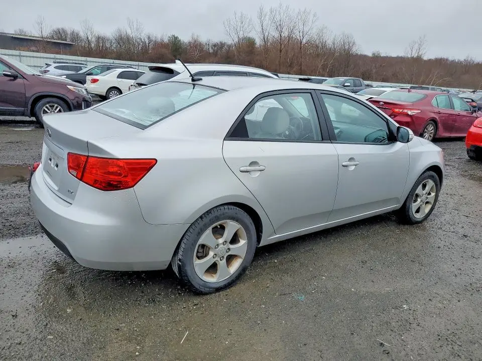 2010 KIA FORTE EX  