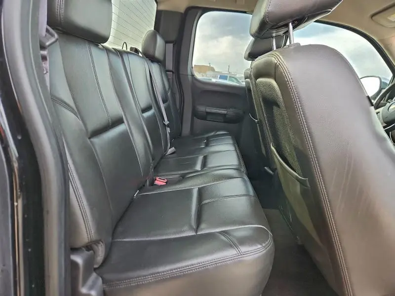 2011 CHEVROLET SILVERADO C1500 LT  