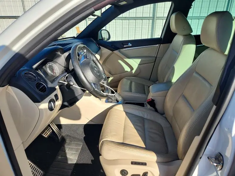 2014 VOLKSWAGEN TIGUAN S  