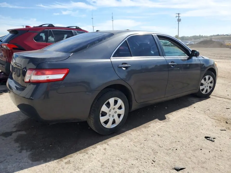 2011 TOYOTA CAMRY LE  