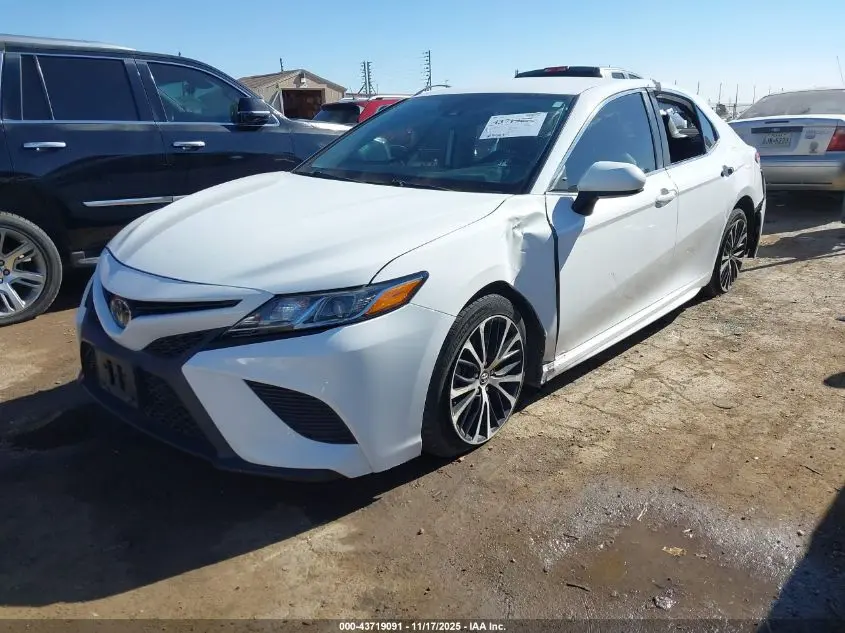 2020 TOYOTA CAMRY SE