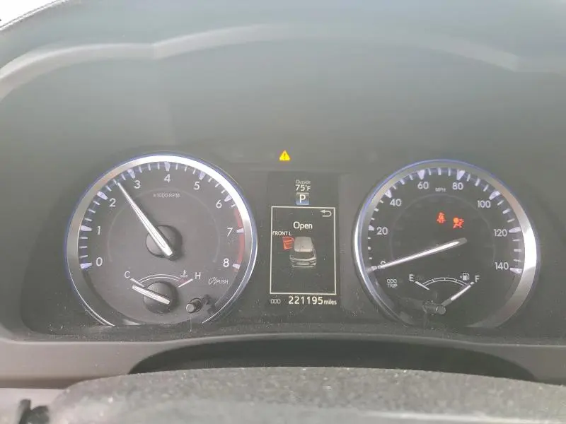 2016 TOYOTA HIGHLANDER XLE  