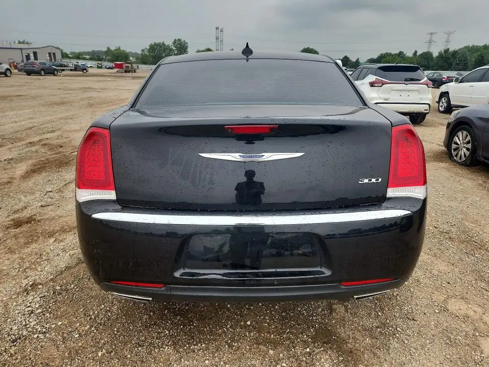 2018 CHRYSLER 300 TOURING  