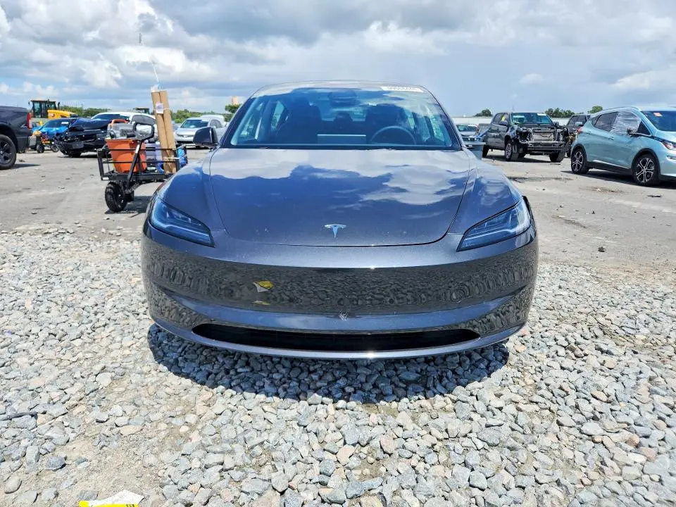 2025 TESLA MODEL 3   