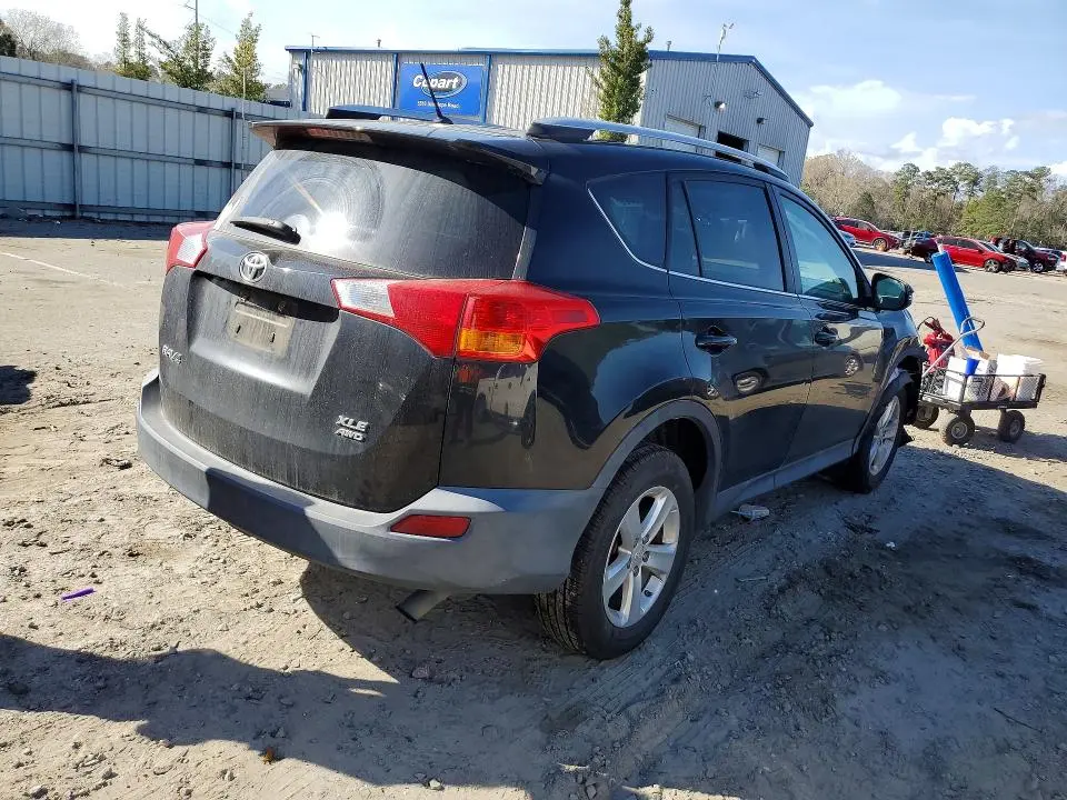 2013 TOYOTA RAV4 XLE  