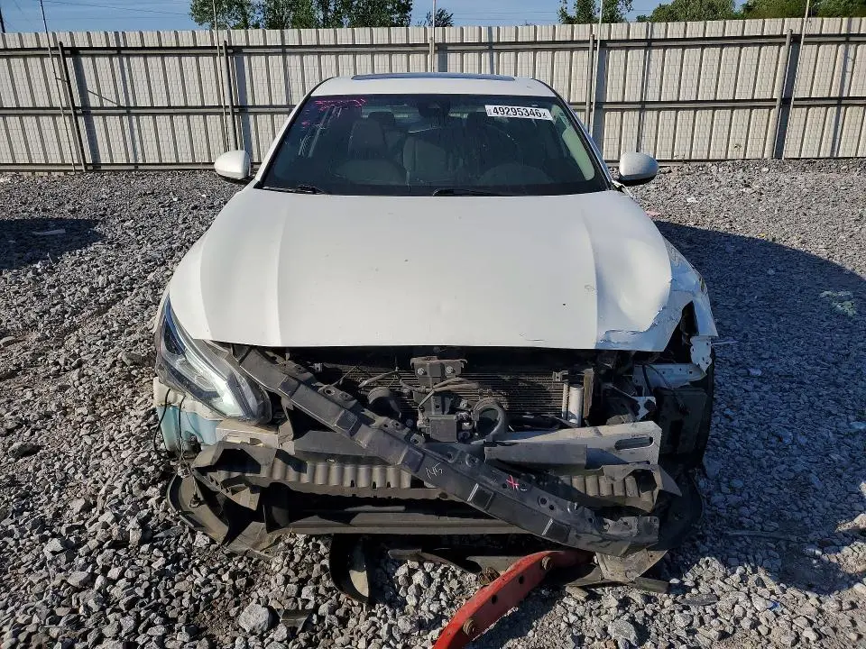 2019 NISSAN ALTIMA SV  