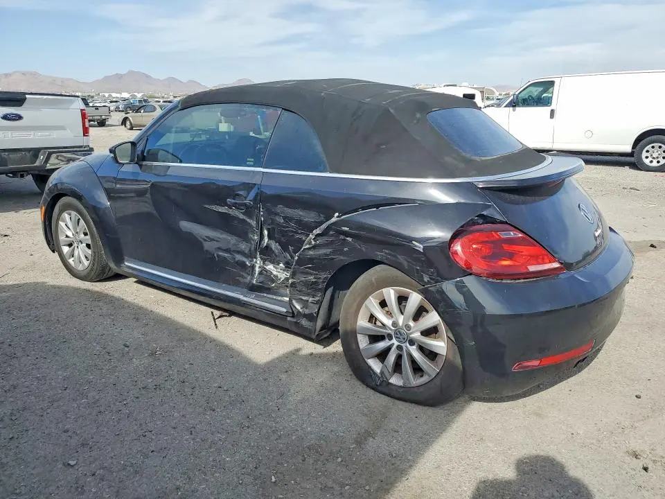 2018 VOLKSWAGEN BEETLE S  