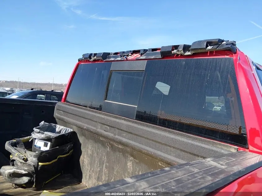2022 CHEVROLET SILVERADO 1500 4WD  SHORT BED RST